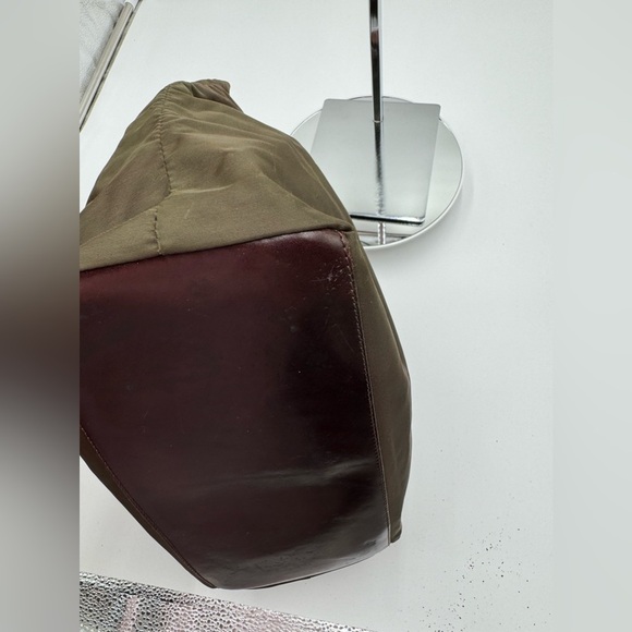 Fendi-Authentic-Tote Bag Nylon Olive Green - Picture 10 of 12